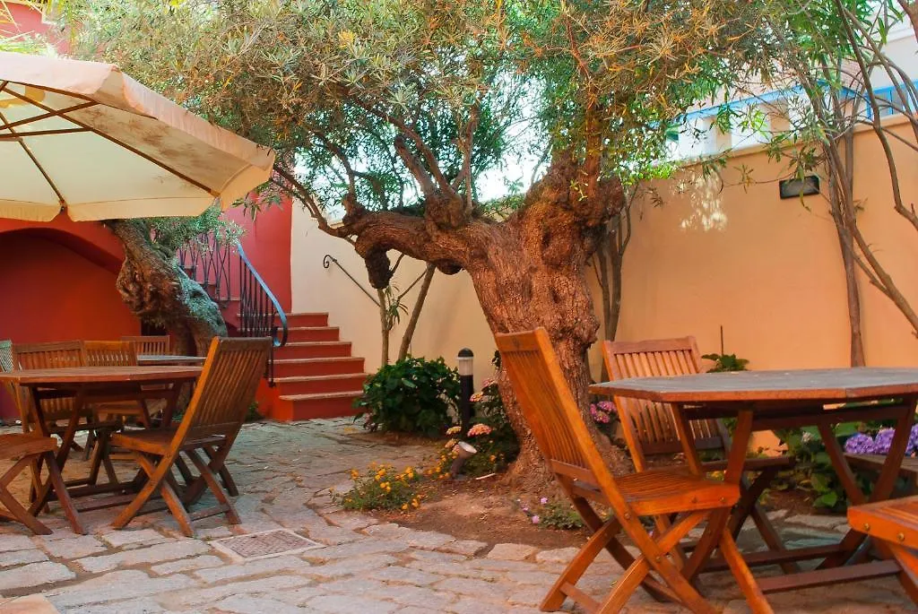 ***  Hotel Il Vecchio Mulino Àrbatax İtalya