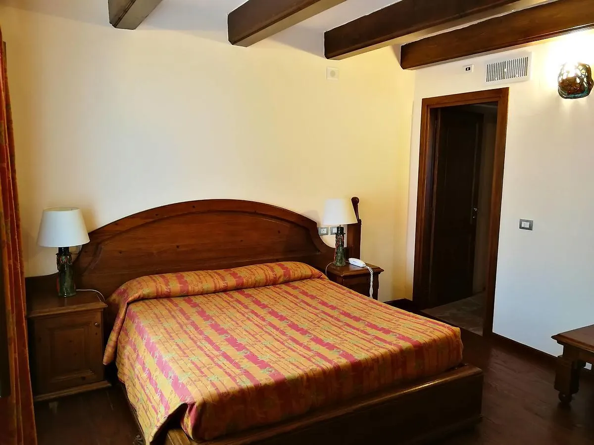 Hotel Il Vecchio Mulino Àrbatax İtalya
