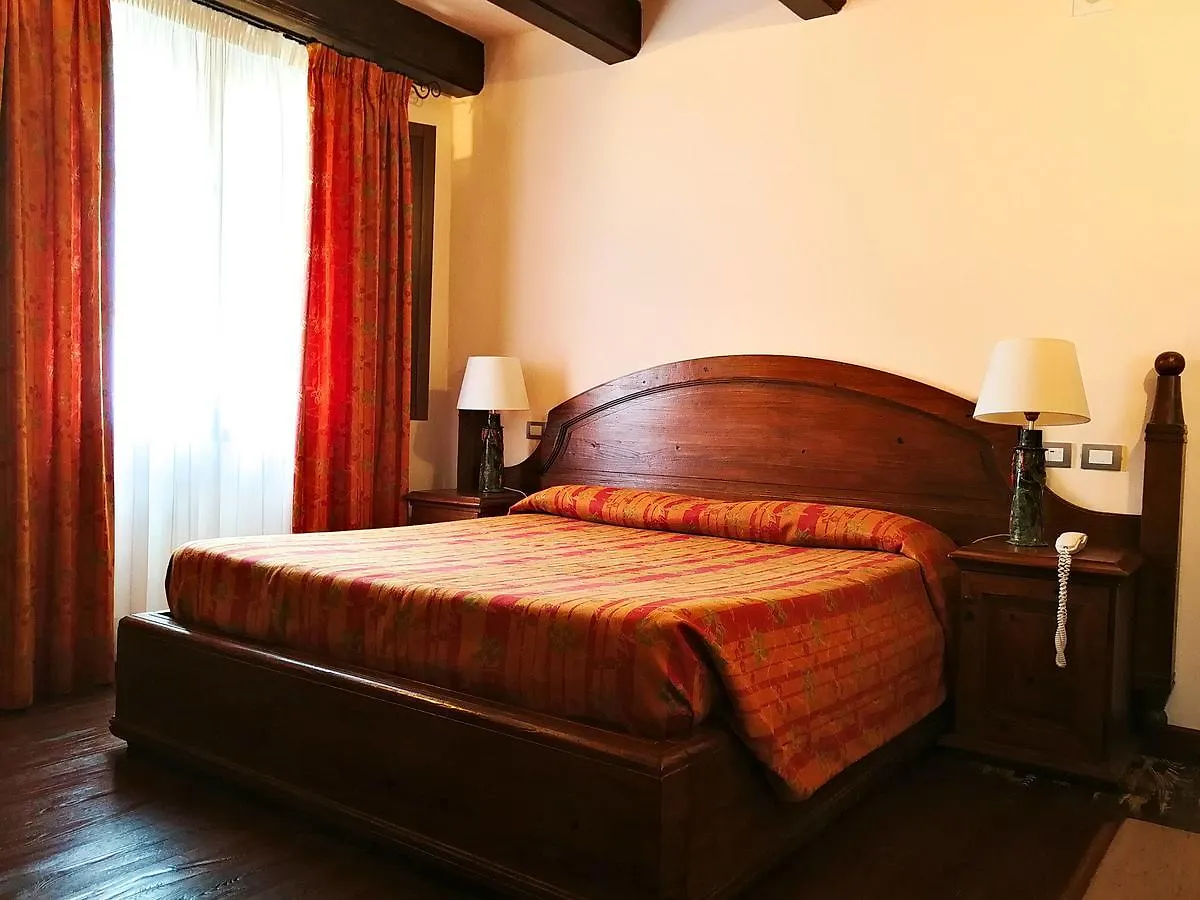 ***  Hotel Il Vecchio Mulino Àrbatax İtalya
