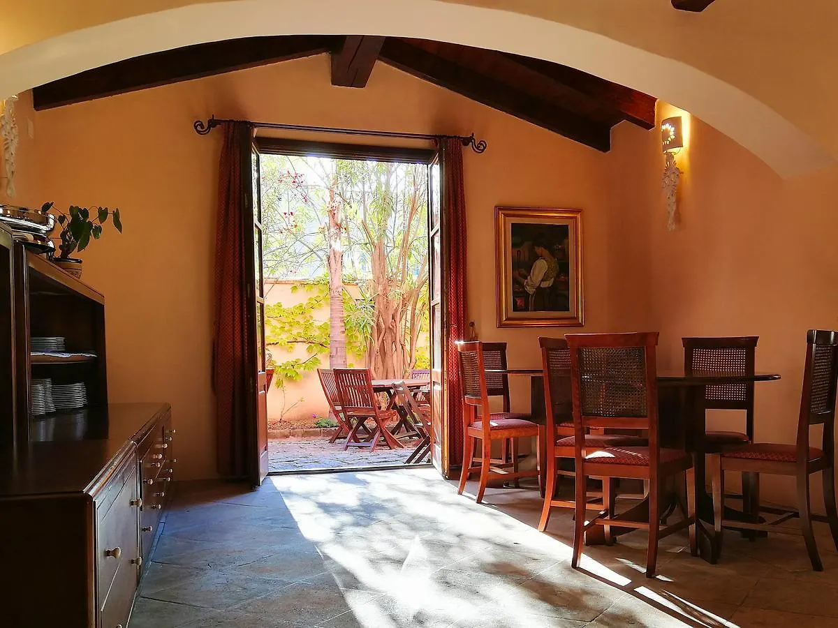 Hotel Il Vecchio Mulino Àrbatax 3*,  İtalya